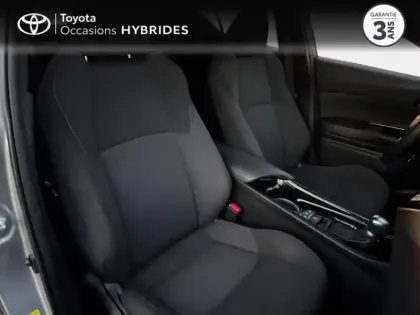 Photo 5 Toyota C-HR  122h Design 2WD E-CVT RC18