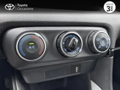 Photo 14 Toyota Yaris  70 VVT-i Dynamic 5p MY22