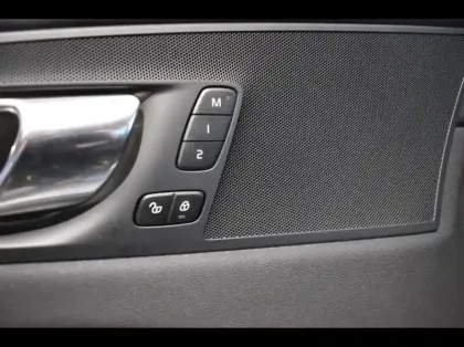 Photo 11 Volvo Xc60  T8 Twin Engine 303 + 87ch Inscription Luxe Geartronic