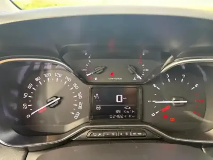 Photo 14 Citroën C3 Aircross  1.2 110ch S&S Shine Pack