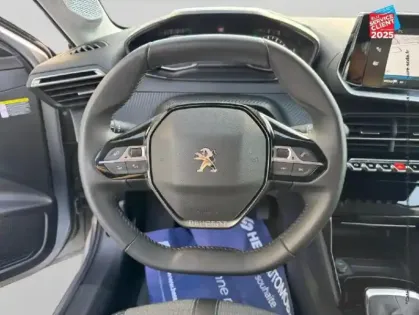 Photo 11 Peugeot 208  1.2 PureTech 100ch S&S Allure  Pack