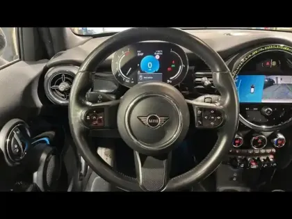 Photo 11 Mini Mini  5 Portes Cooper 136ch Edition Premium BVA7