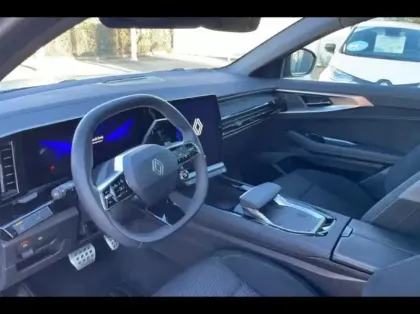 Photo 7 Renault Austral  1.2 E-Tech full hybrid 200ch Iconic esprit Alpine- 24