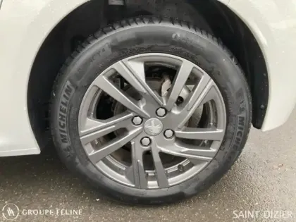 Photo 10 Peugeot 208  1.2 PureTech 100ch S&S Active Business