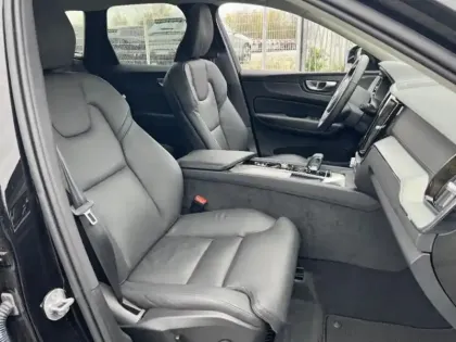 Photo 8 Volvo Xc60  T6 Hybride Rechargeable 253 + 145ch Ultra Style Chrome Geartronic 8 AWD