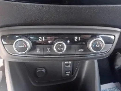 Photo 13 Opel Crossland X  1.2 Turbo 110ch Design Edition Euro 6d-T