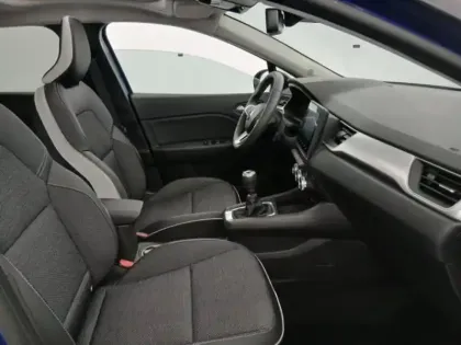 Photo 6 Renault Captur  1.3 TCe 140ch FAP Intens -21