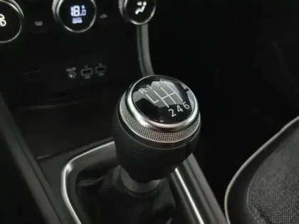 Photo 14 Renault Captur  1.3 TCe 140ch FAP Intens -21