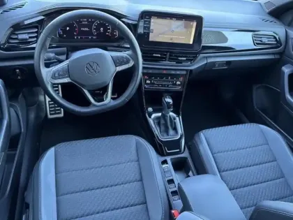 Photo 4 Volkswagen T-roc  Cabriolet 1.5 TSI Evo2 150ch R-Line DSG7