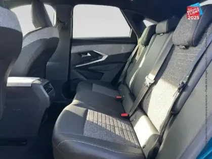 Photo 10 Peugeot 3008  1.2 Hybrid 145ch Allure e-DCS6