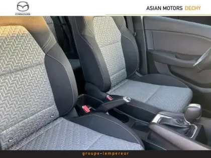 Photo 8 Renault Clio  1.6 E-Tech 140ch Limited -21