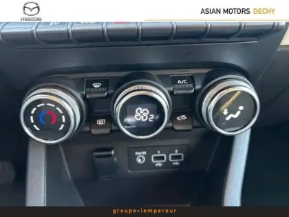 Photo 14 Renault Clio  1.6 E-Tech 140ch Limited -21