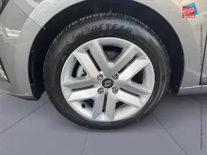 Photo 9 Renault Clio  1.5 Blue dCi 100ch Evolution - 24