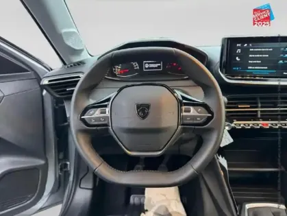 Photo 11 Peugeot 208  1.2 PureTech 75ch S/S Active Radar AR Carplay