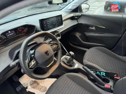 Photo 14 Peugeot 208  1.2 PureTech 75ch S/S Active Radar AR Carplay
