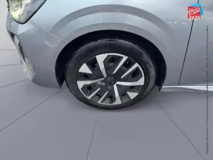 Photo 9 Peugeot 208  1.2 PureTech 75ch S/S Active Radar AR Carplay