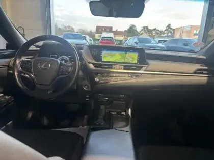 Photo 4 Lexus Es  300h Busins Plus MY21