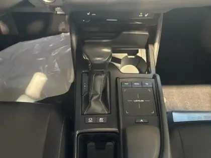 Photo 11 Lexus Es  300h Busins Plus MY21