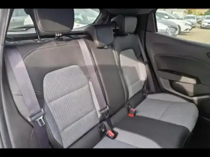 Photo 10 Renault Clio  1.6 E-Tech 145ch full hybrid Techno - 24