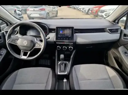 Photo 8 Renault Clio  1.6 E-Tech 145ch full hybrid Evolution - 24