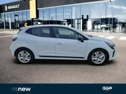 Photo 6 Renault Clio  1.6 E-Tech 145ch full hybrid Evolution - 24