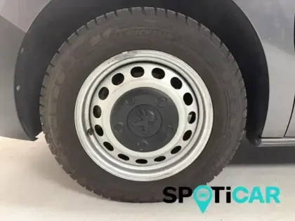 Photo 8 Peugeot Expert  Fg M 2.0 BlueHDi 180ch S&S Pack Asphalt EAT8