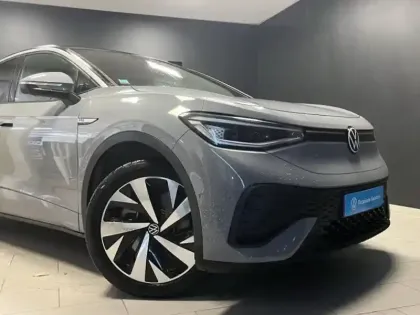 Photo 8 Volkswagen Id.5  204ch Pro Performance 77 kWh
