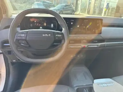 Photo 8 Kia Ev3  204ch 81,4kWh Earth 2025
