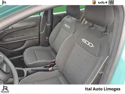 Photo 8 Fiat 600  1.2 Hybrid 100ch Pack Confort DCT6