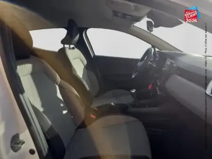 Photo 19 Renault Clio  1.0 TCe 90ch Evolution GPS Radar AR