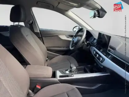 Photo 4 Audi A4  Avant 35 TFSI 150ch Business line S tronic 7