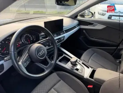 Photo 29 Audi A4  Avant 35 TFSI 150ch Business line S tronic 7