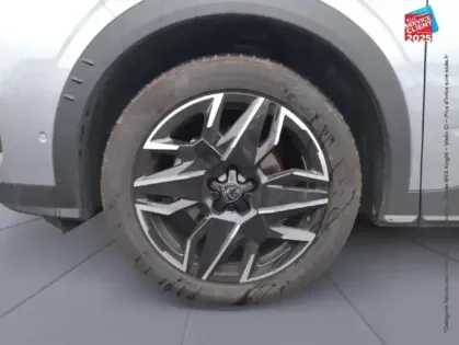 Photo 9 Peugeot 3008  1.2 Hybrid 136ch Allure e-DCS6