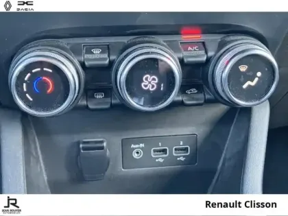 Photo 13 Renault Clio  1.6 E-Tech hybride 140ch Zen