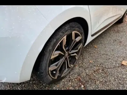 Photo 12 Renault Clio  1.6 E-Tech hybride 140ch Lutecia -21N