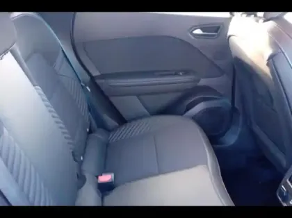 Photo 14 Renault Captur  1.6 E-Tech full hybrid 145ch esprit Alpine