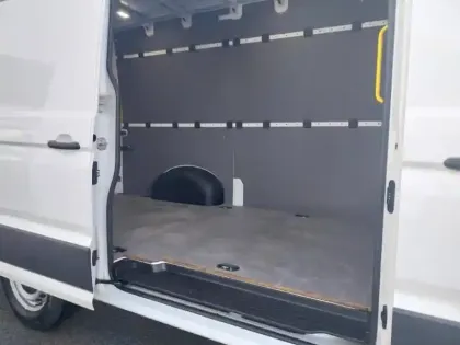 Photo 9 Volkswagen Crafter  Fg 35 L3H3 2.0 TDI 140ch Business Traction