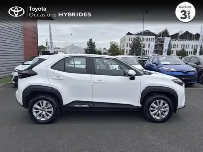 Photo 8 Toyota Yaris  Cross 116h Dynamic Business + Programme Beyond Zero Academy MY22