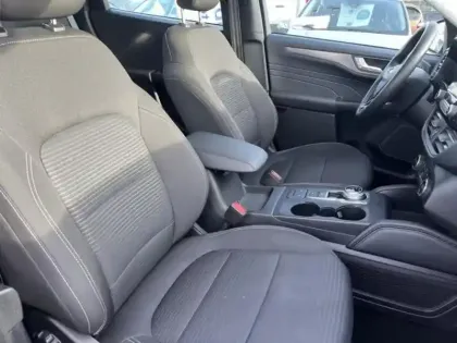 Photo 10 Ford Kuga  2.5 Duratec 190ch FHEV E85 Titanium BVA