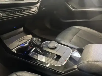 Photo 11 BMW Serie 1 Série 1 120dA xDrive 190ch Luxury