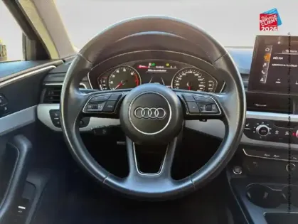 Photo 26 Audi A4  AVANT 35 TFSI 150CH BUSINESS LINE S TRONIC 7