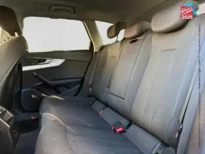 Photo 10 Audi A4  Avant 35 TFSI 150ch Business line S tronic 7