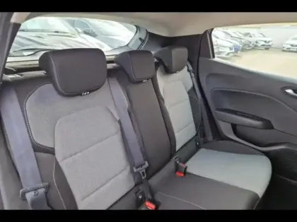 Photo 10 Renault Clio  1.6 E-Tech 145ch full hybrid Evolution - 24