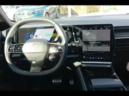 Photo 8 Renault Espace  1.2 E-Tech full hybrid 200ch esprit Alpine 7 places - 24