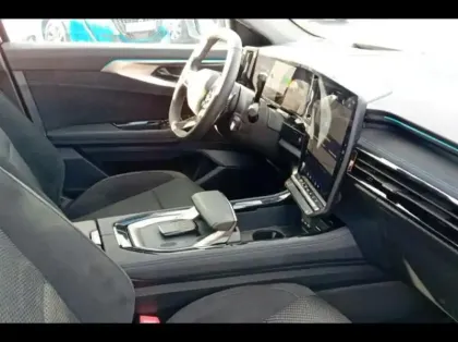 Photo 14 Renault Espace  1.2 E-Tech full hybrid 200ch esprit Alpine 7 places - 24