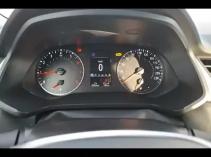 Photo 8 Renault Captur  1.0 TCe 90ch Evolution