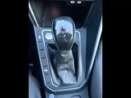 Photo 12 Volkswagen Taigo  1.0 TSI 116ch R-Line Edition DSG7