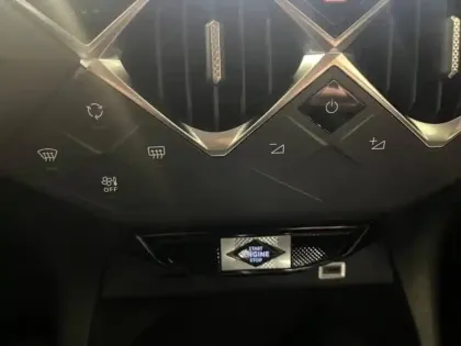 Photo 13 DS DS 3  E-Tense 156ch Opera