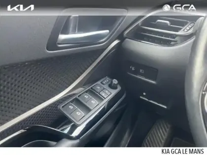 Photo 11 Toyota C-HR  122h Edition 2WD E-CVT RC18