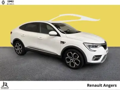 Photo 1 Renault Arkana  E-Tech hybride 145ch Intens